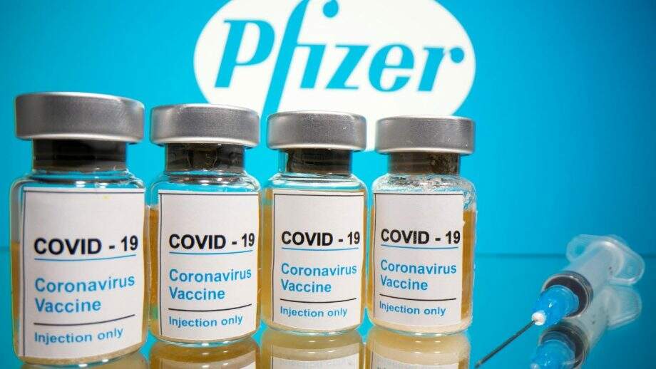 Estudo indica que vacina da Pfizer é eficaz contra cepa inglesa do coronavírus