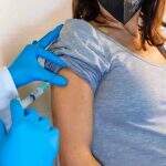 Atraso de doses da Pfizer faz Campo Grande adiar vacinação em gestantes para terça
