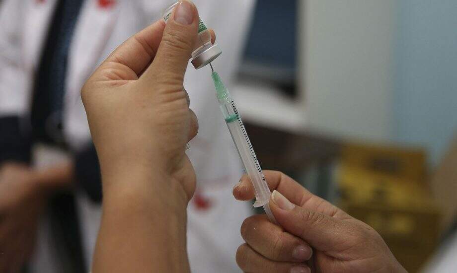 Gestantes e puérperas são vacinadas contra a gripe neste sábado em Campo Grande