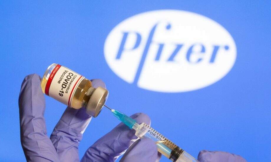 Eficácia da vacina da Pfizer continua alta 6 meses após 2 doses, indica análise