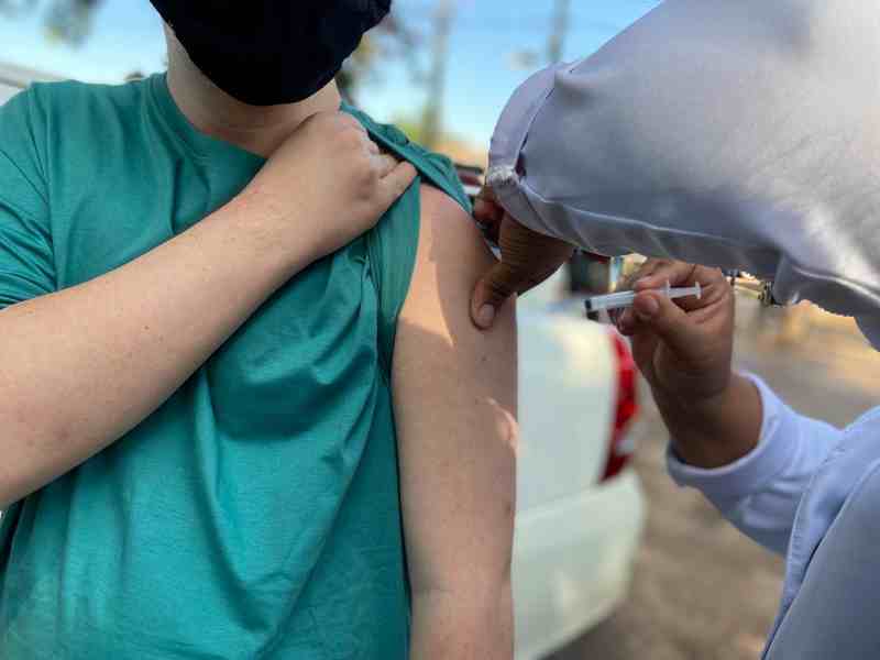 Prefeitura retoma vacinação de adolescentes de 12 a 17 anos no domingo