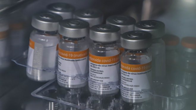Saúde anuncia mais 104 mil doses da Coronavac para 2ª aplicação