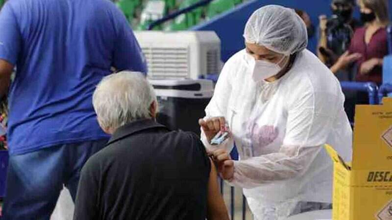 Pelo 3° dia consecutivo, vacinação contra covid será apenas para 2ª dose em Campo Grande