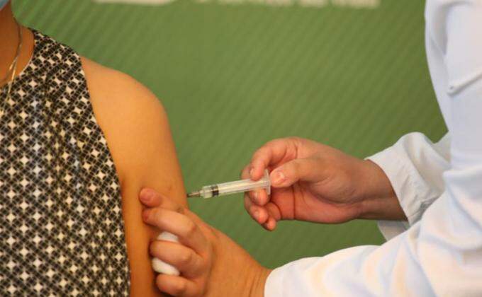 Brasil chega a 22,68 milhões de vacinados contra covid; 10,71 da população