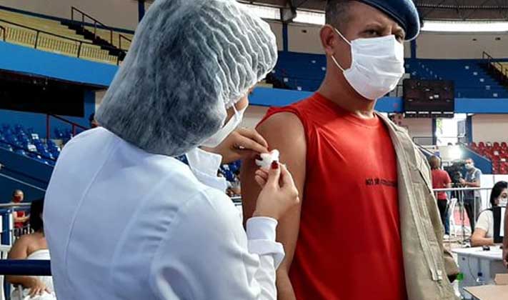Campo Grande atinge marca de 120 mil pessoas que receberam ao menos 1 dose da vacina