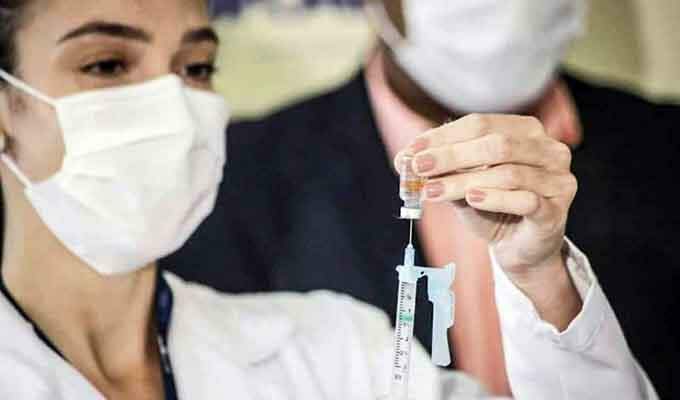 Sesau envia mais 300 doses de CoronaVac para profissionais de Saúde do HRMS