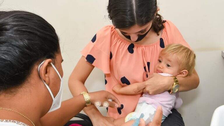 Vacinação de crianças contra a gripe continua até sábado em Campo Grande
