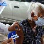 Em MS, 23 cidades ainda não começaram a vacinar idosos a partir de 80 anos