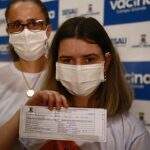 Adolescente viaja mil quilômetros para tomar 2ª dose da vacina contra Covid em Campo Grande