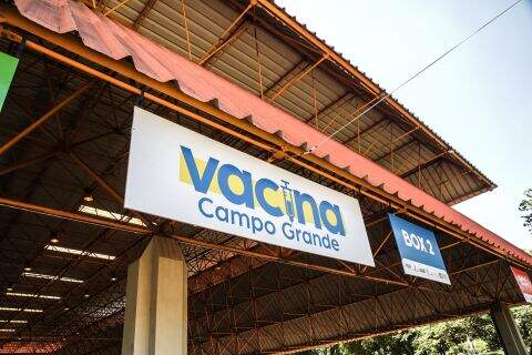 Confira quem pode receber 2ª e 3ª dose de vacina contra covid nesta segunda-feira em Campo Grande