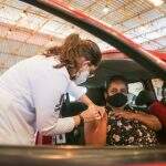 Com 22,5 mil doses, motoristas de ônibus, professores e coletores serão vacinados em Campo Grande