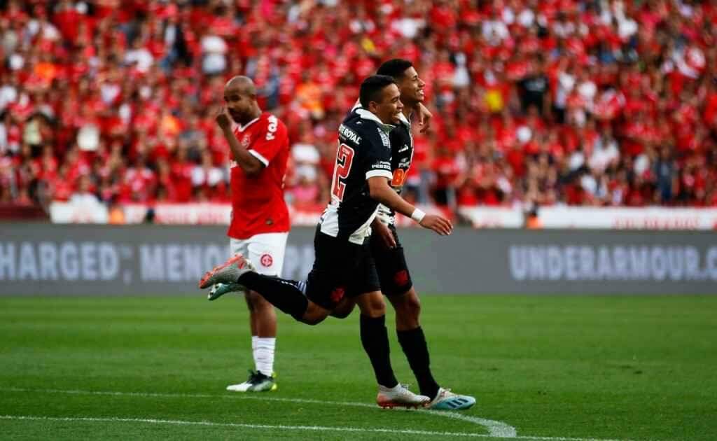Vasco quebra tabu contra o Inter em Porto Alegre e emplaca 3ª vitória seguida