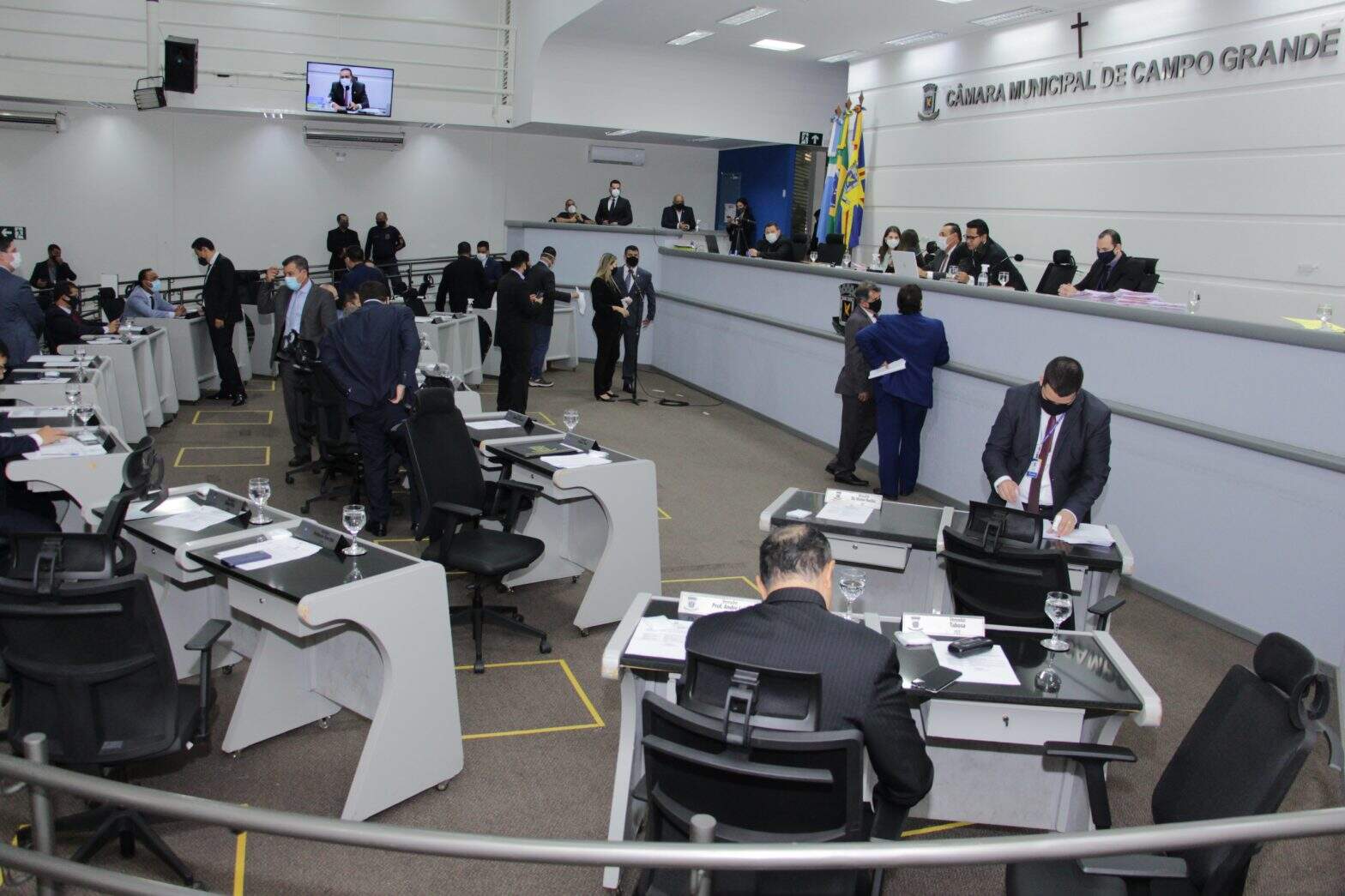 Vereadores durante sessão na Câmara Municipal de Campo Grande