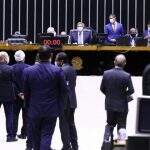 PSDB decide retaliar deputados que votaram a favor do voto impresso