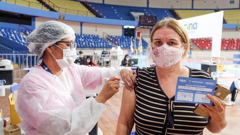 Prefeitura de Campo Grande altera calendário de vacinação contra o coronavírius e inclui novos públicos