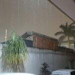 Após o calorão, Campo Grande registra forte chuva e queda de temperatura