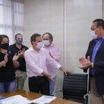 Marquinhos sai em viagem oficial ao Paraguai e Carlão assume Prefeitura por dois dias