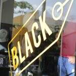 Consumidores se decepcionam na Black Friday e saem de mãos vazias em Campo Grande