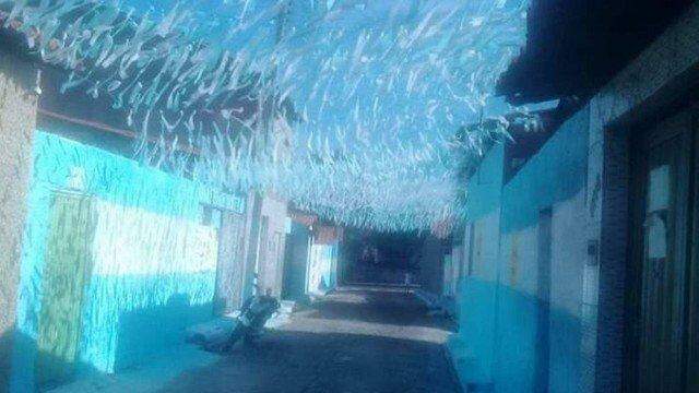 Moradores pintam rua de azul e branco no Piauí e vão torcer para Argentina na Copa