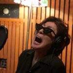 Aos 85 anos, Yoko Ono anuncia o lançamento de um novo disco, “Warzone”