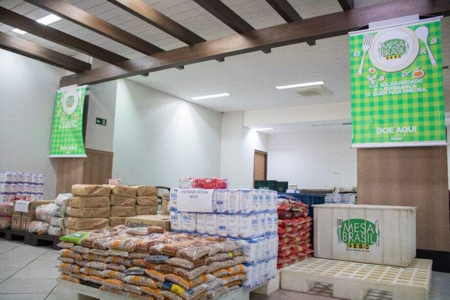 Campanha de shopping arrecada cerca de 9 toneladas de alimentos para doação em Campo Grande