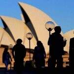 Austrália reabre fronteira a trabalhadores qualificados e estudantes