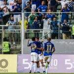 Sob olhar atento de Ronaldo, Cruzeiro supera URT por 3 a 0 em estreia no Mineiro