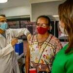 “Busão da vacina” deve ficar 40 dias em Campo Grande e atender 400 pessoas por dia
