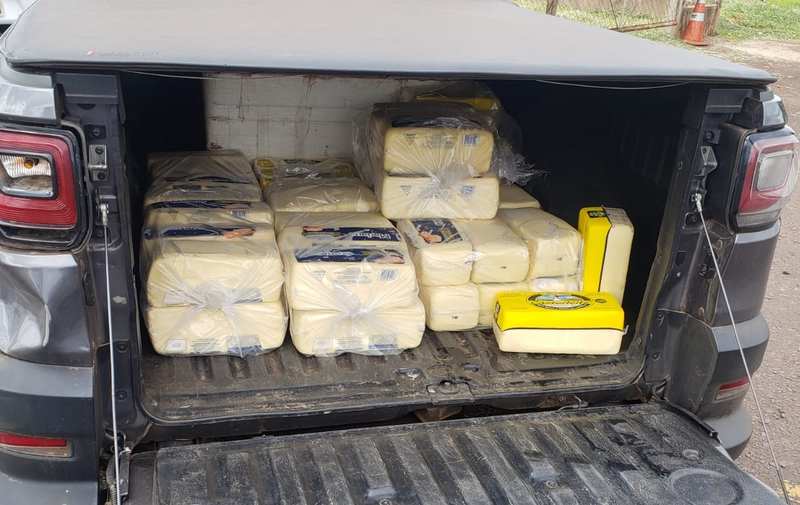 Mais de 1,6 tonelada de queijo e linguiça são apreendidas em distribuidora clandestina em Campo Grande
