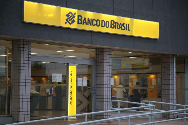 Após surto de covid entre funcionários, agência bancária em Campo Grande suspende atendimentos