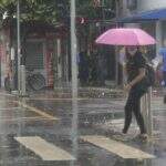 Confirmando previsão, chuva cai em Campo Grande e ameniza calor