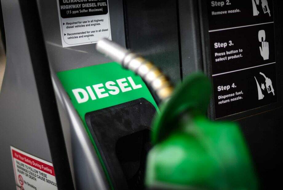 Diesel fecha o ano 46% mais caro do que em dezembro de 2020