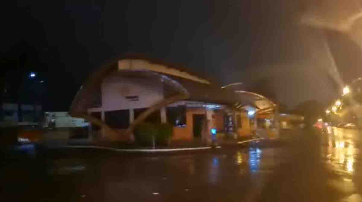 Tempestade que deixou Ponta Porã no escurou afetou seis torres de transmissão no sábado