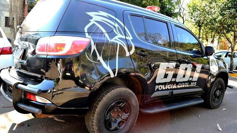 Com documento falso, suspeito é preso com arma furtada de major da PM em Campo Grande