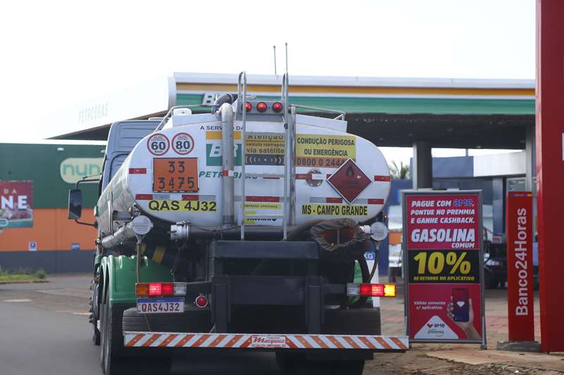 Preço da gasolina cai esta semana em MS, mas não chega aos R$ 0,07 prometido