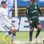 Sob muita chuva, Palmeiras empata com Água Santa na Copinha