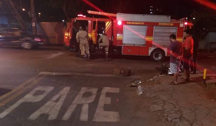 Imagem anexada ao processo mostra Corpo de Bombeiros no local do acidente