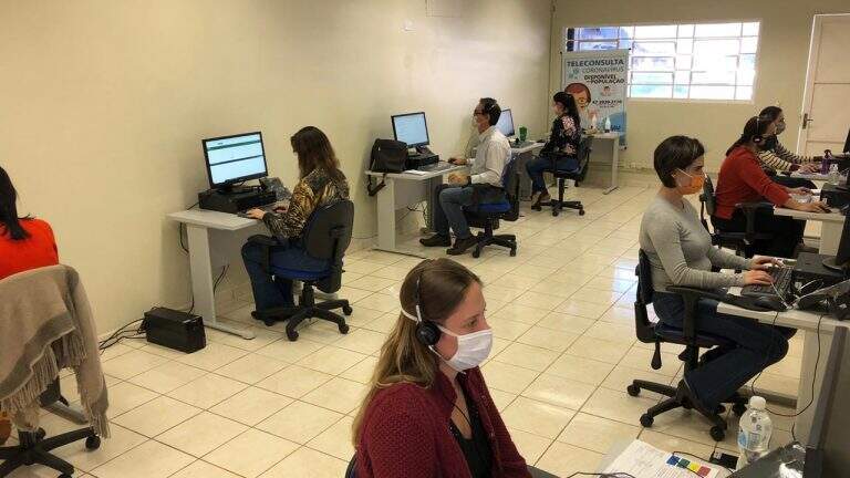 Número de profissionais no teleatendimento para pessoas com sintomas respiratórios dobra em Campo Grande