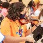 Orquestra de projeto social arrecada instrumentos para realizar sonho de jovens em Campo Grande