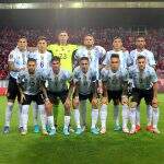 Argentina amplia invencibilidade, ganha e deixa o Chile bem distante da Copa