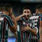 Sob o olhar de Tite, Fluminense busca virada e quebra série invicta do Botafogo