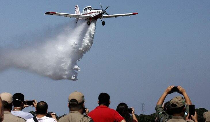 Aeronave de combate a incêndios florestais adquirida pelo governo do Estado