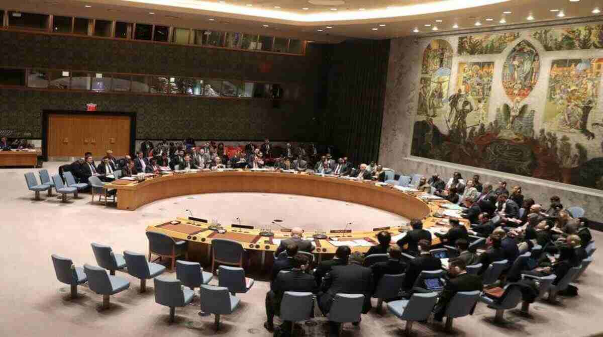 CS da ONU condena ação da Rússia; Brasil pede saída das tropas russas da Ucrânia