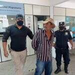 Assassino de mãe e filha é expulso do Paraguai e entregue em MS