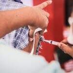 Corumbá começa a aplicar 4ª dose de vacina contra covid em pessoas acima de 70 anos