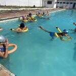 Aulas de natação do ‘Projeto Formando Campeões’ iniciam com alunos da Reme em Corumbá