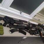 Dono de arsenal apreendido em Campo Grande foi acusado de ameaça por funcionária: ‘autoritário’