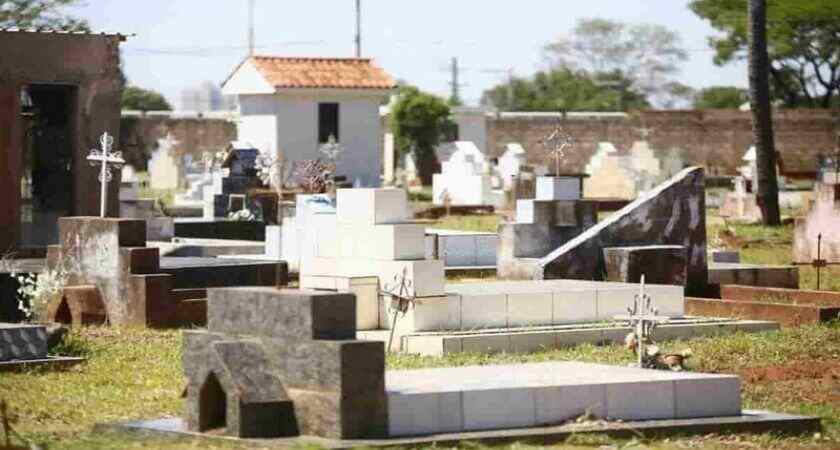 Campo Grande tem ao menos 9 sepultamentos nesta quinta-feira; confira