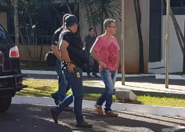 Ex-delegado condenado por estupro e tráfico vai continuar em presídio de Campo Grande, determina juiz