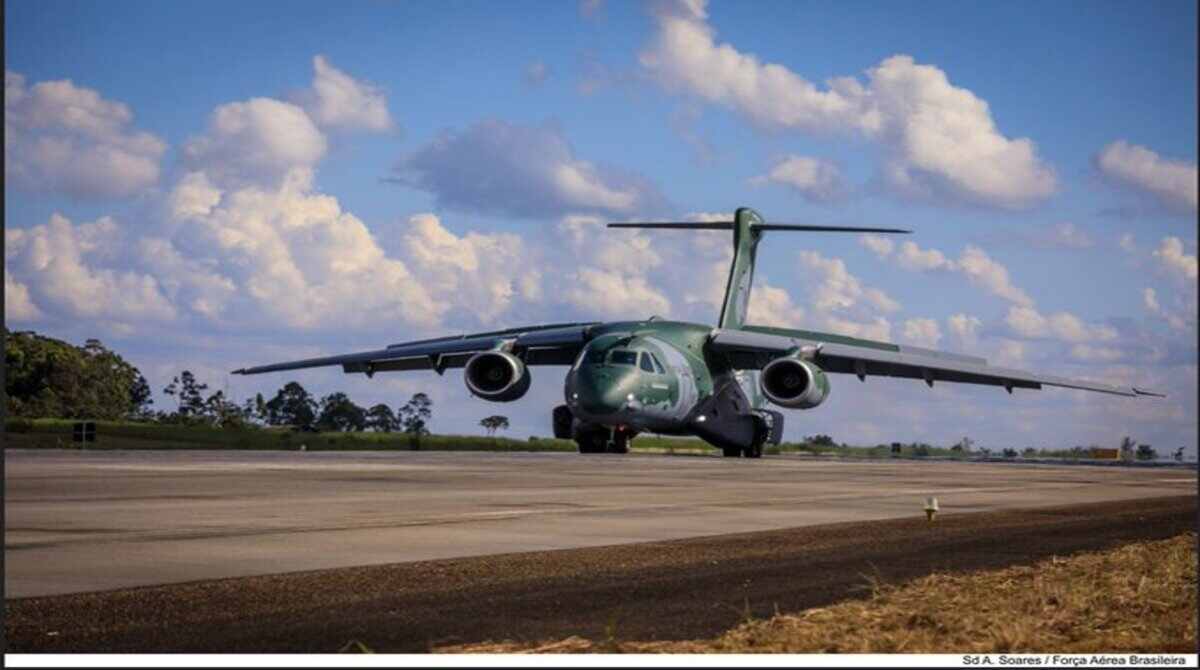 FAB diz ter duas aeronaves para resgate de brasileiros que estão na Ucrânia